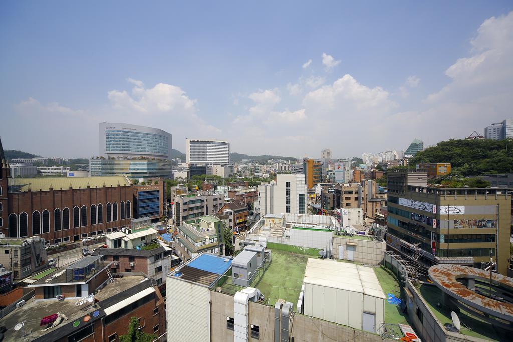 24 Guesthouse Sinchon Avenue โซล ภายนอก รูปภาพ