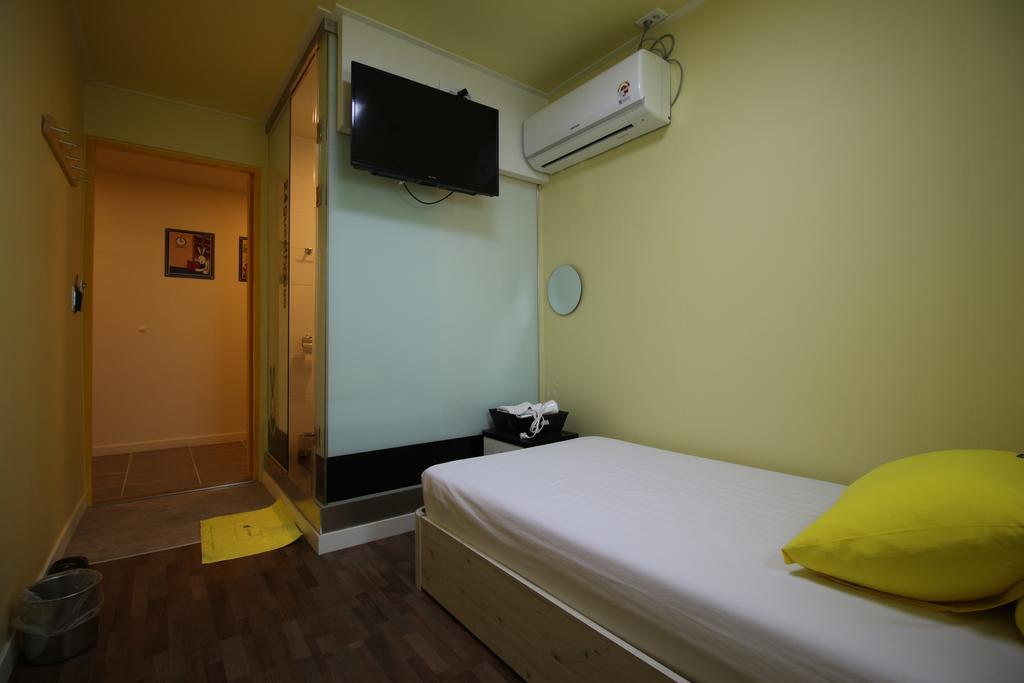 24 Guesthouse Sinchon Avenue โซล ภายนอก รูปภาพ